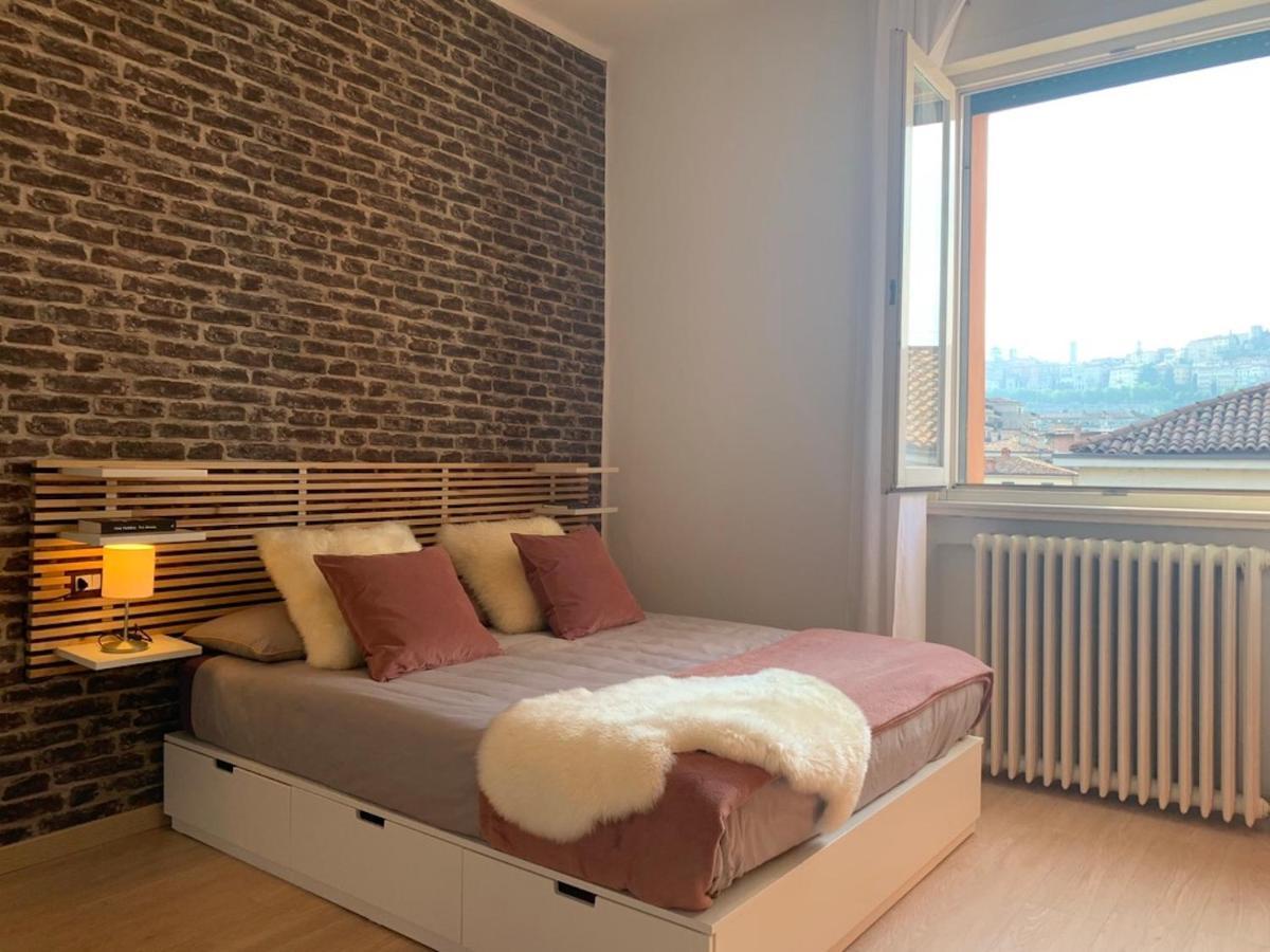 Camozzi Central Apartment Bergamo Exterior foto
